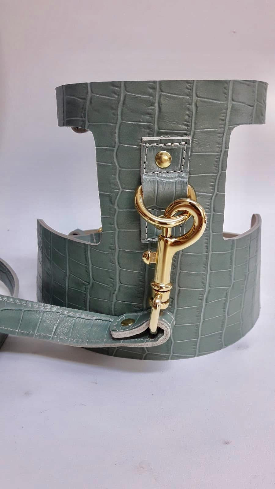 Willow Walks adjustable leather harness with croc effect in dusky pink
