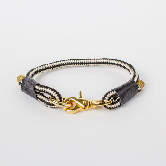 Willow Walks marine rope collar with leather details in black and white