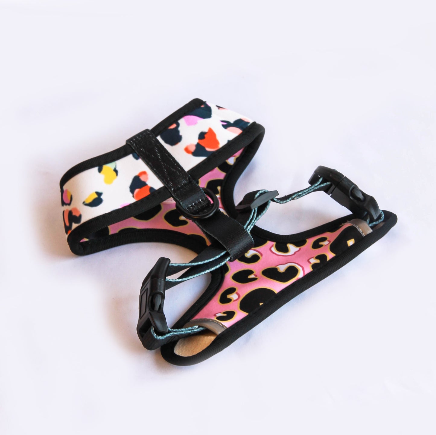 Willow Walks Reversible Harness in pink leo and multi